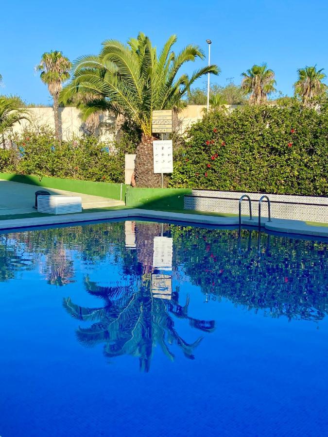 Torrevista Three Bedroom Apartment, Two Swimming Pools And Garage Torrevieja Ngoại thất bức ảnh