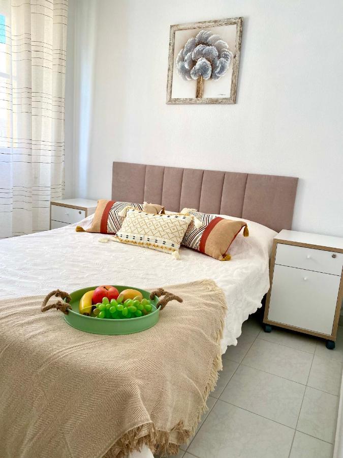 Torrevista Three Bedroom Apartment, Two Swimming Pools And Garage Torrevieja Ngoại thất bức ảnh